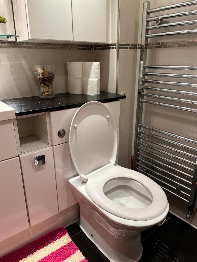 Stunning 1 Bedroom In Stunning Location - Mayfair Area Apartament Londra