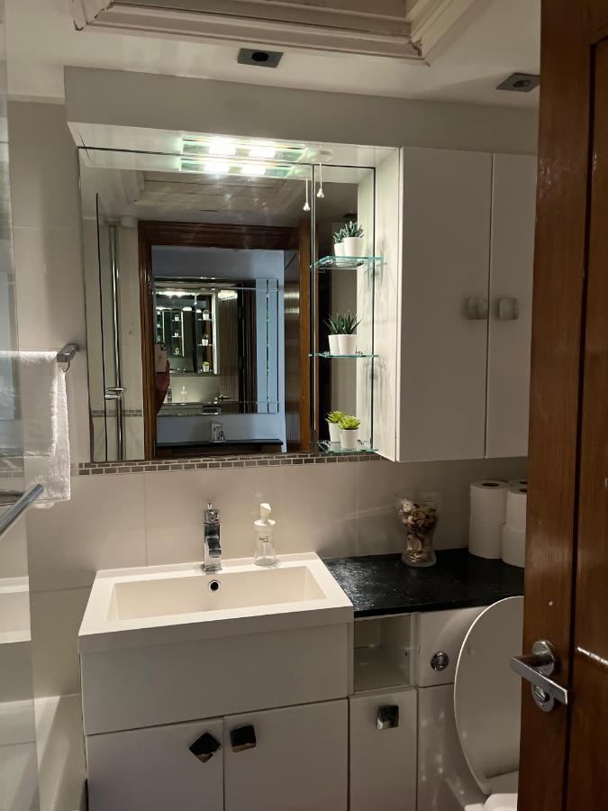 Stunning 1 Bedroom In Stunning Location - Mayfair Area Apartament *