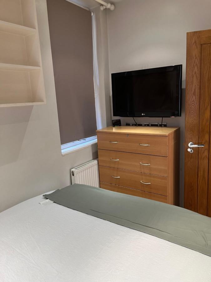Stunning 1 Bedroom In Stunning Location - Mayfair Area Apartament *